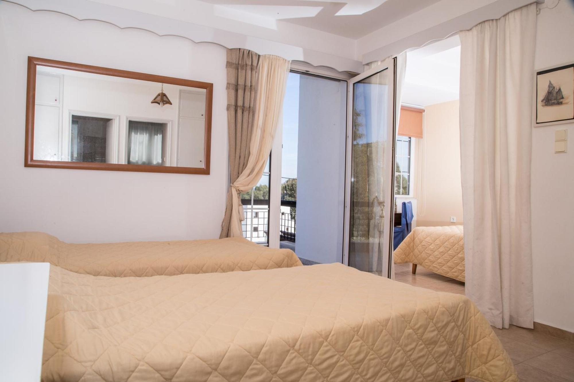Hotel Elena アリンダ エクステリア 写真