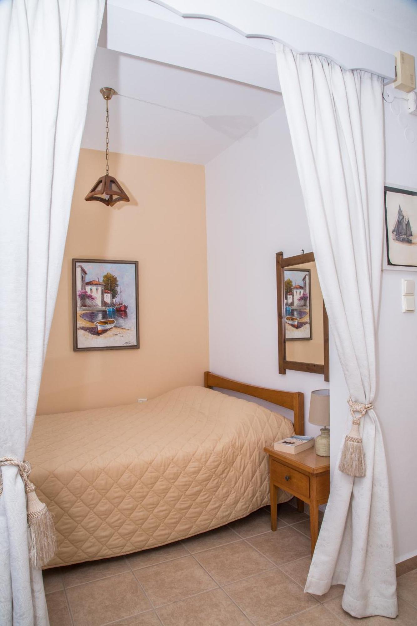 Hotel Elena アリンダ エクステリア 写真