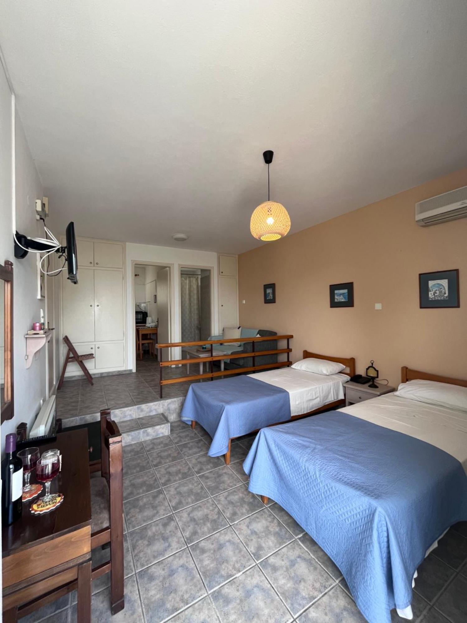 Hotel Elena アリンダ エクステリア 写真