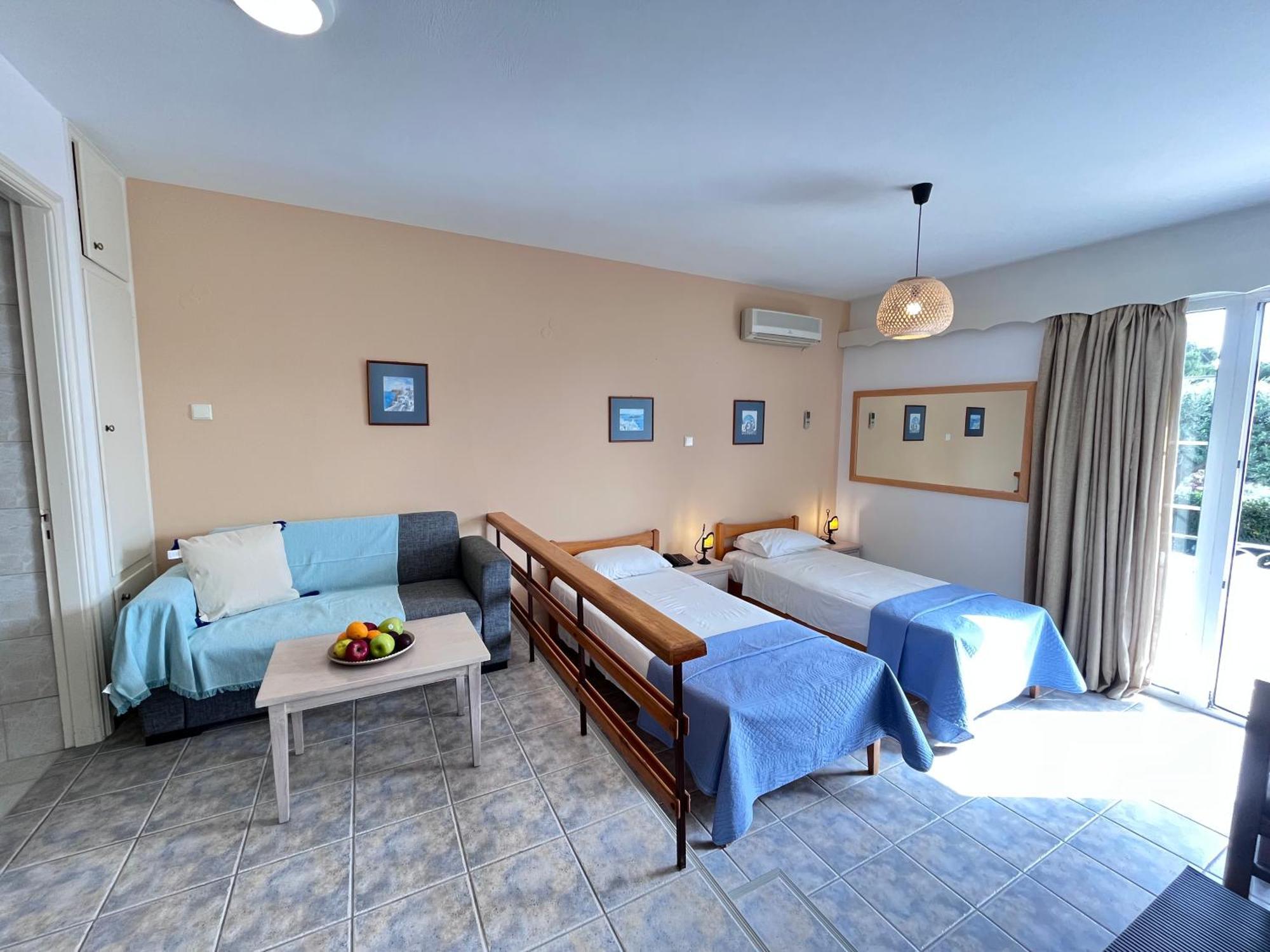 Hotel Elena アリンダ エクステリア 写真